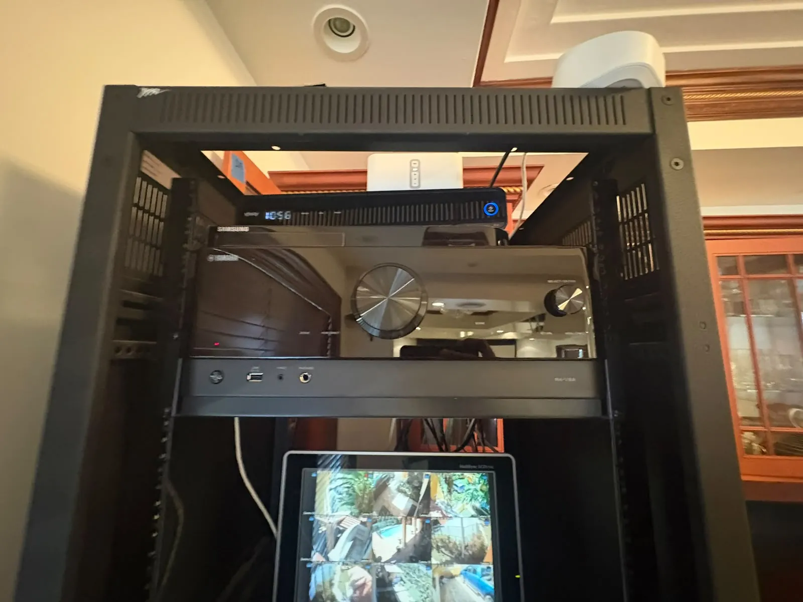 We design control4 system takeover for South Florida homes and businesses with clear planning, professional installation and ongoing support.