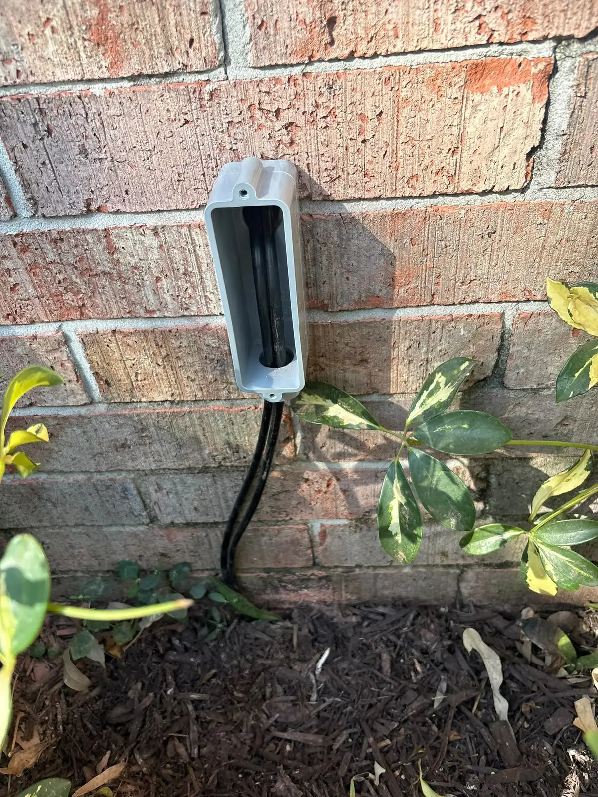 We design access control for South Florida homes and businesses with clear planning, professional installation and ongoing support.